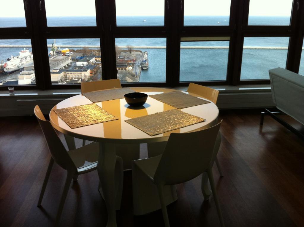 Sea Towers Apartment Gdynia Room photo